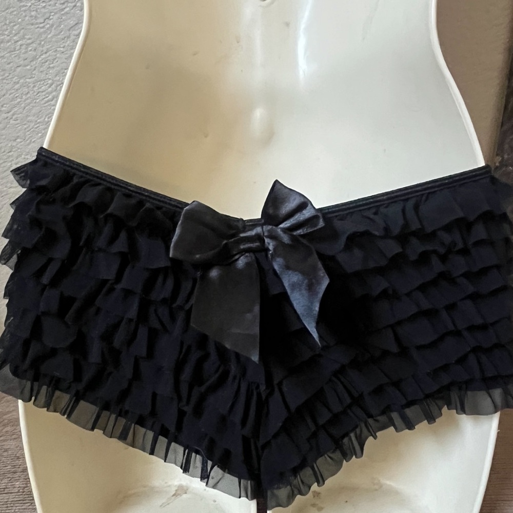 Black Layered Ruffles Y2K Bloomers Bow Back Boy Shorts  XS S